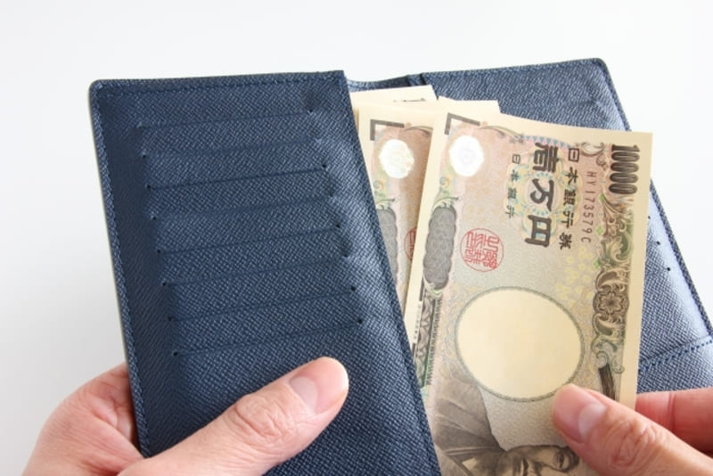 f:id:wakajitsukohei:20180926020900j:plain 任意整理後に借金を返済しているイメージの画像