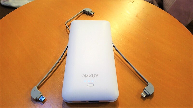 ケーブル不要 Omkuyのモバイルバッテリーが神過ぎた コンセントプラグも搭載 ワカジツな日々